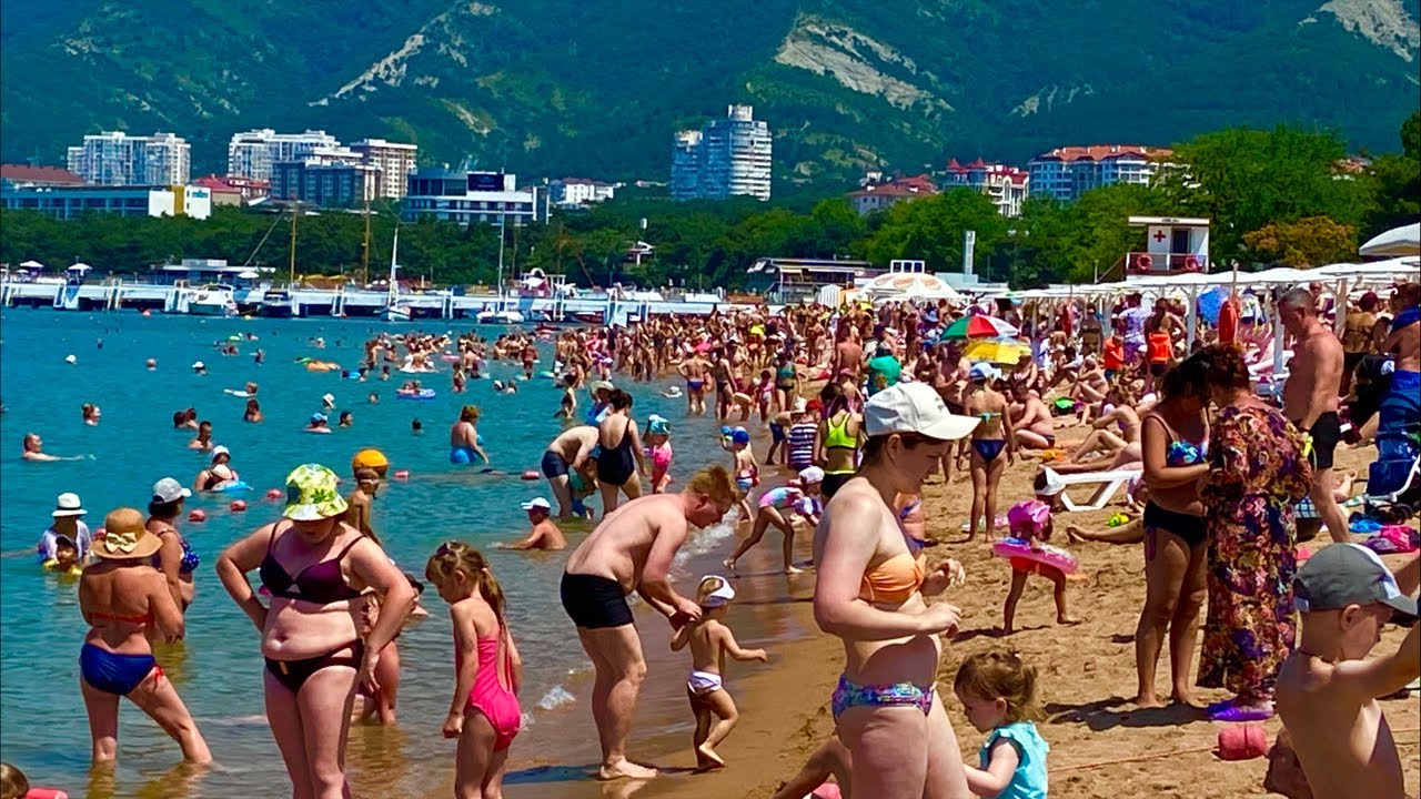 Пляж 2021 геленджик Пляж 2021 геленджик