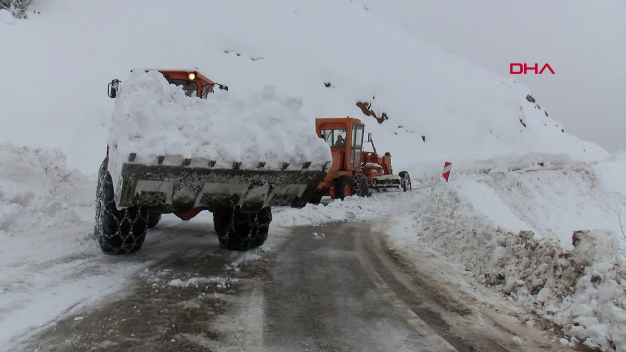 Tunceli'de kar 1 metreyi aştı, 150 köy yolu kapandı