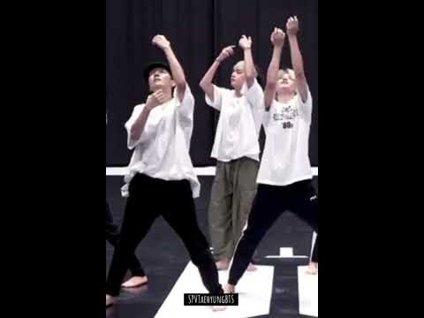 V Focus 'Black Swan' Dance Practice // BTS (방탄소년단)