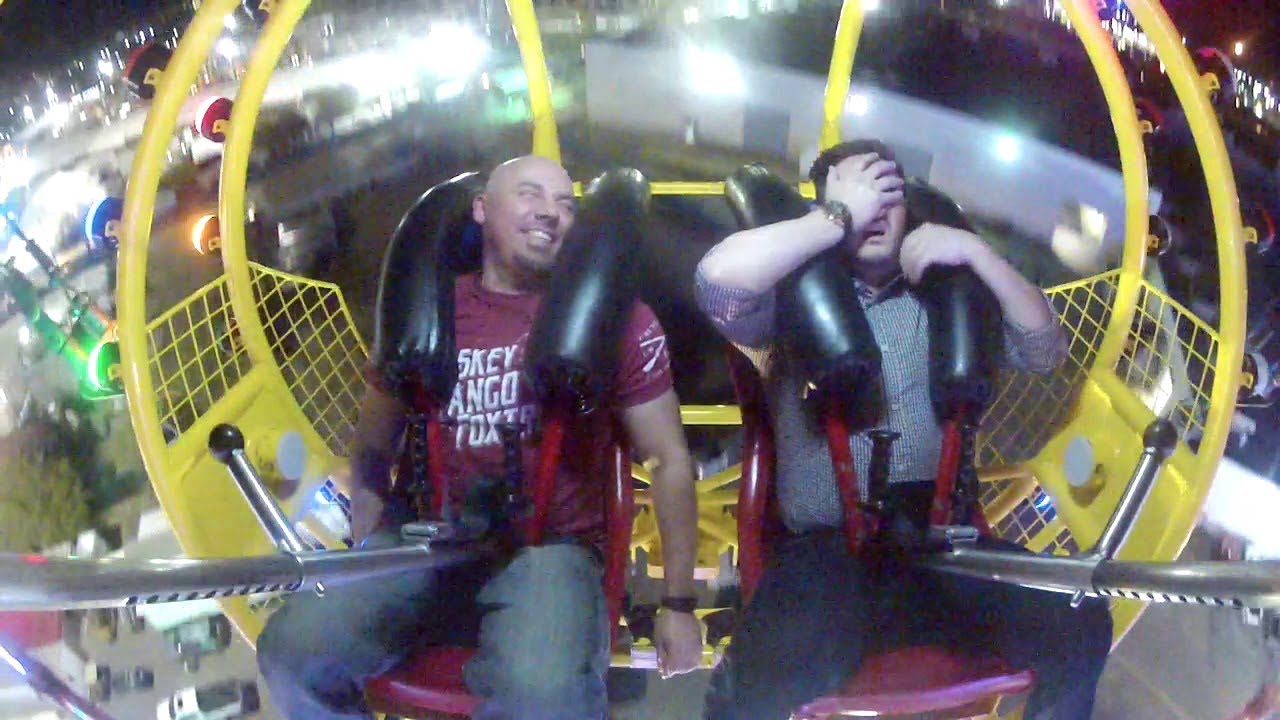 Sleepy Time on Carnival Ride || ViralHog