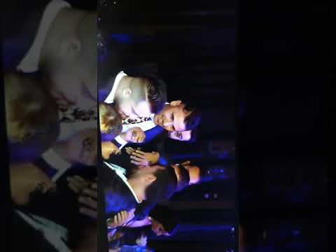 اقوى اغنيه فرح اهداء من اكرم حسنى ل احمد فهمى وهنا الزاهد فى حفل زفافهم