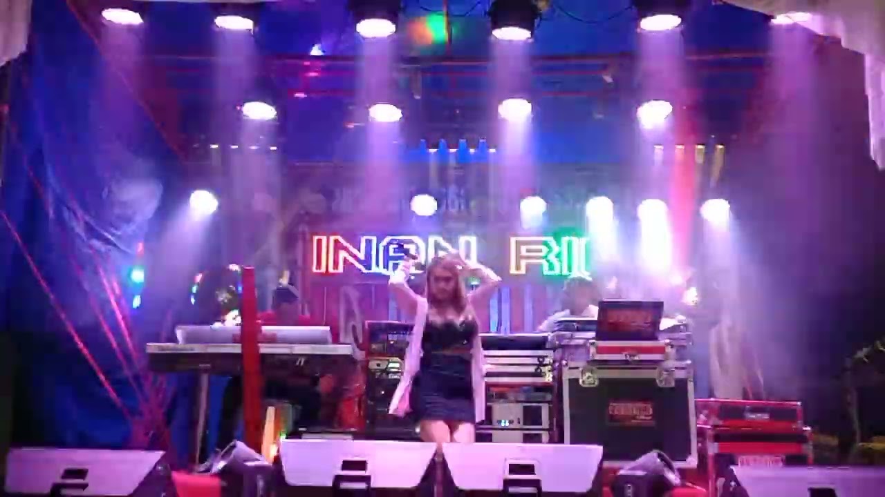 Dangdut remix,Orgen tunggal Nesha putri.D live musik.(cover) Gina Farlo