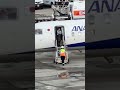 エントリードア・オープン、指差し確認！ANA WINGS Bombardier DHC-8-402Q Dash 8 大阪国際（伊丹）空港 #Shorts