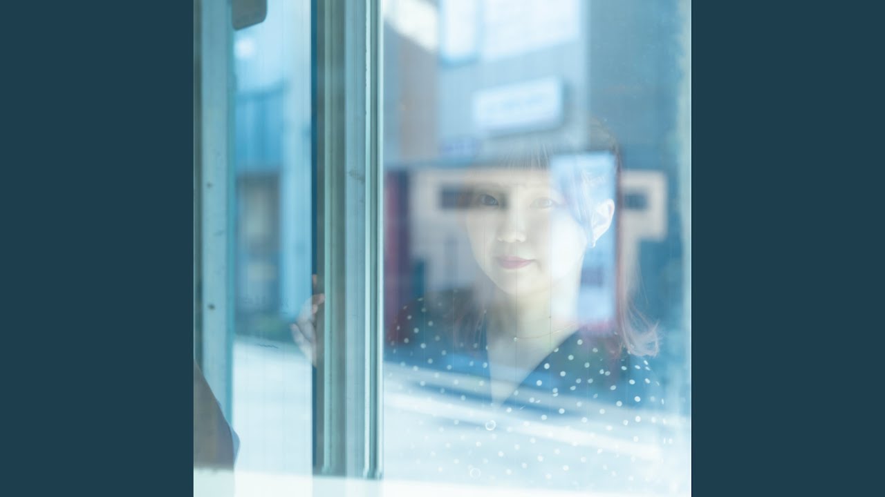 在 YouTube 上观看 Motor Cycle Girl (Cowgirl Song) 在 YouTube 上观看 Motor Cycle Girl (Cowgirl Song)