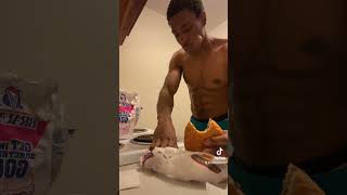 Always eat your hamburgers and work out hard 💪🏾 #workout #shortfeed #hamburger #braums