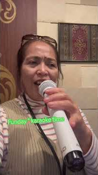Funday karaoke time#stressreliever #singingvideo #singing #karaoketime #enjoyingeverydaylife g