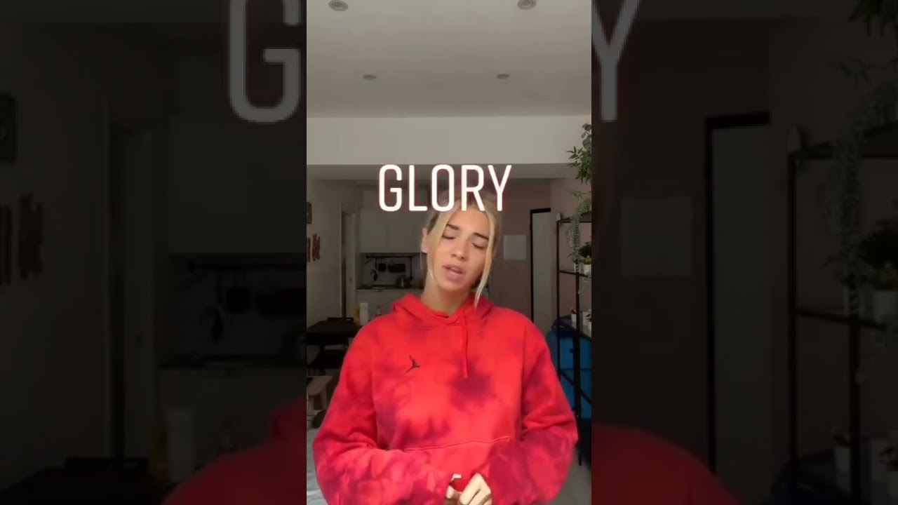 ALESSIA LANZA AUTO TEDESCA PAKY