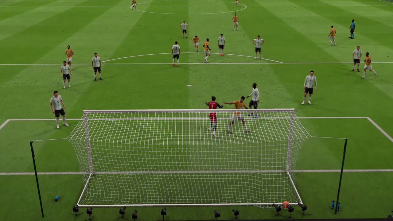 Clement Lenglet's Brilliant Longshot! (old footage) - FIFA 19