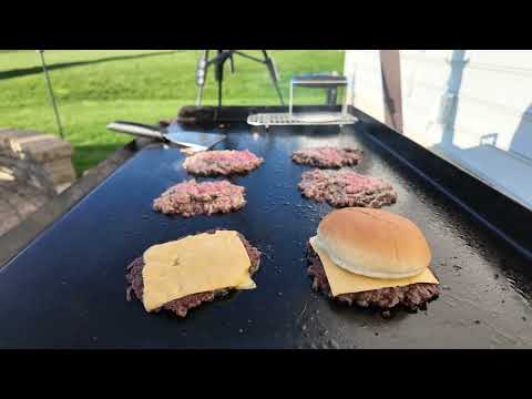 Simple Smash Burger Recipe for New Griddle Owners