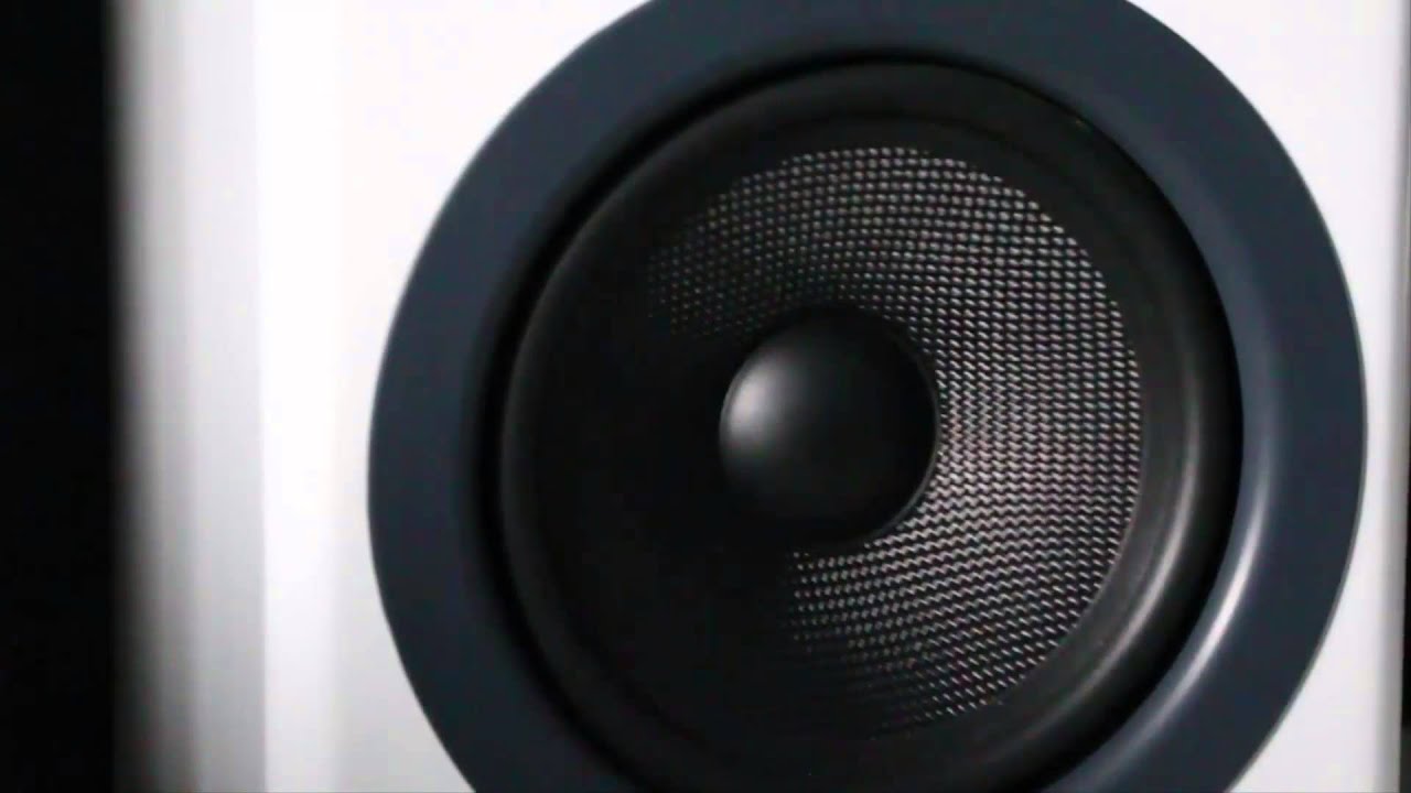 audioengine a5  bass