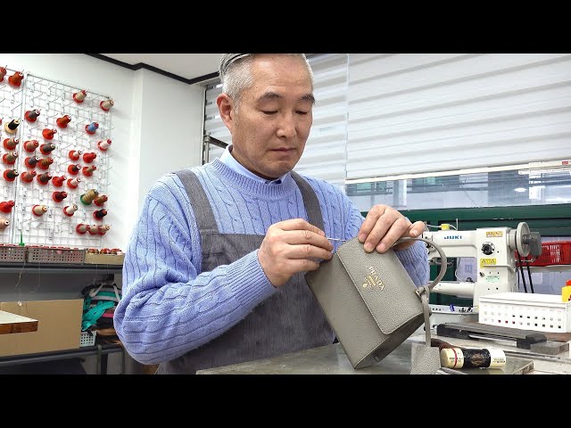 Old Prada Restoration Artisan. New Prada Tote Bag Making - YouTube