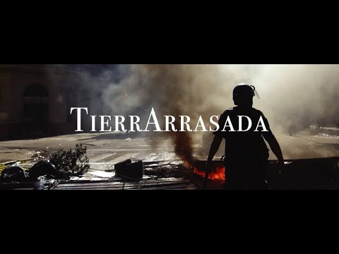 Video: ¿Qué es la política de tierra arrasada?