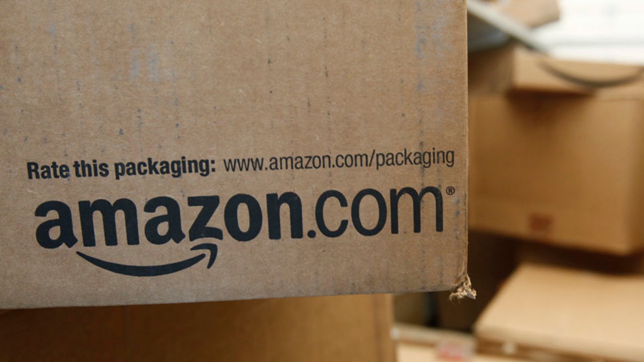 E-Commerce Giant Considering Buying Luxury Retailer E-Commerce Giant Considering Buying Luxury Retailer