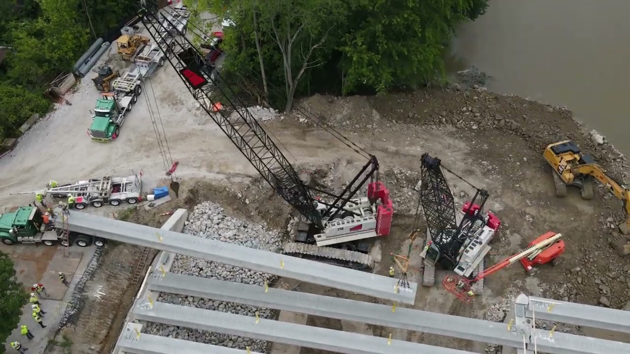 Final Beam Hyperlapse - Ella Street Bridge Construction