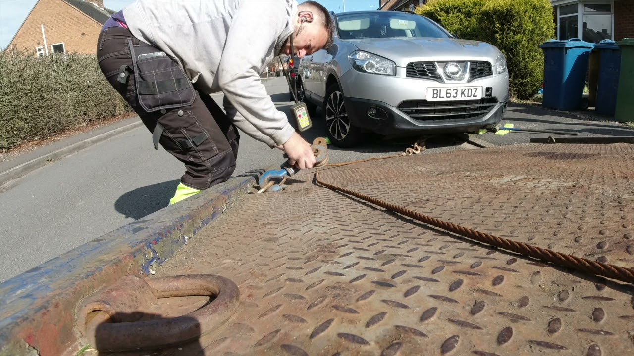Another Nissan Qashqai Recovery, No Keys, 2x Flat Tyres, Steering lock on, GREAT!
