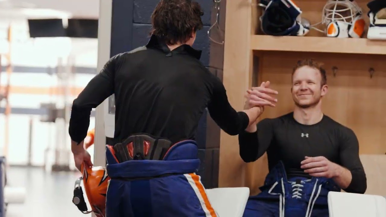 BEHIND CLOSED DORS | Dealing Donuts