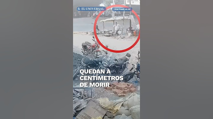 Se salvan de milagro: estaban trabajando cuando les cayó un camión cisterna #short