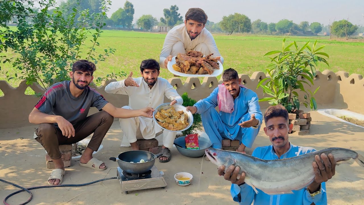 A Huge Fish Cooking In Village | Biggest Fish Cutting | Fish Party 🥳Ufff Itani Mehangai 😱Hamza Sidhu