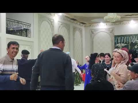 JANOB RASUL BERUNIYDA TO'YDA JONLI IJRODA JAJI MUXLISLARI BILAN KUYLADI