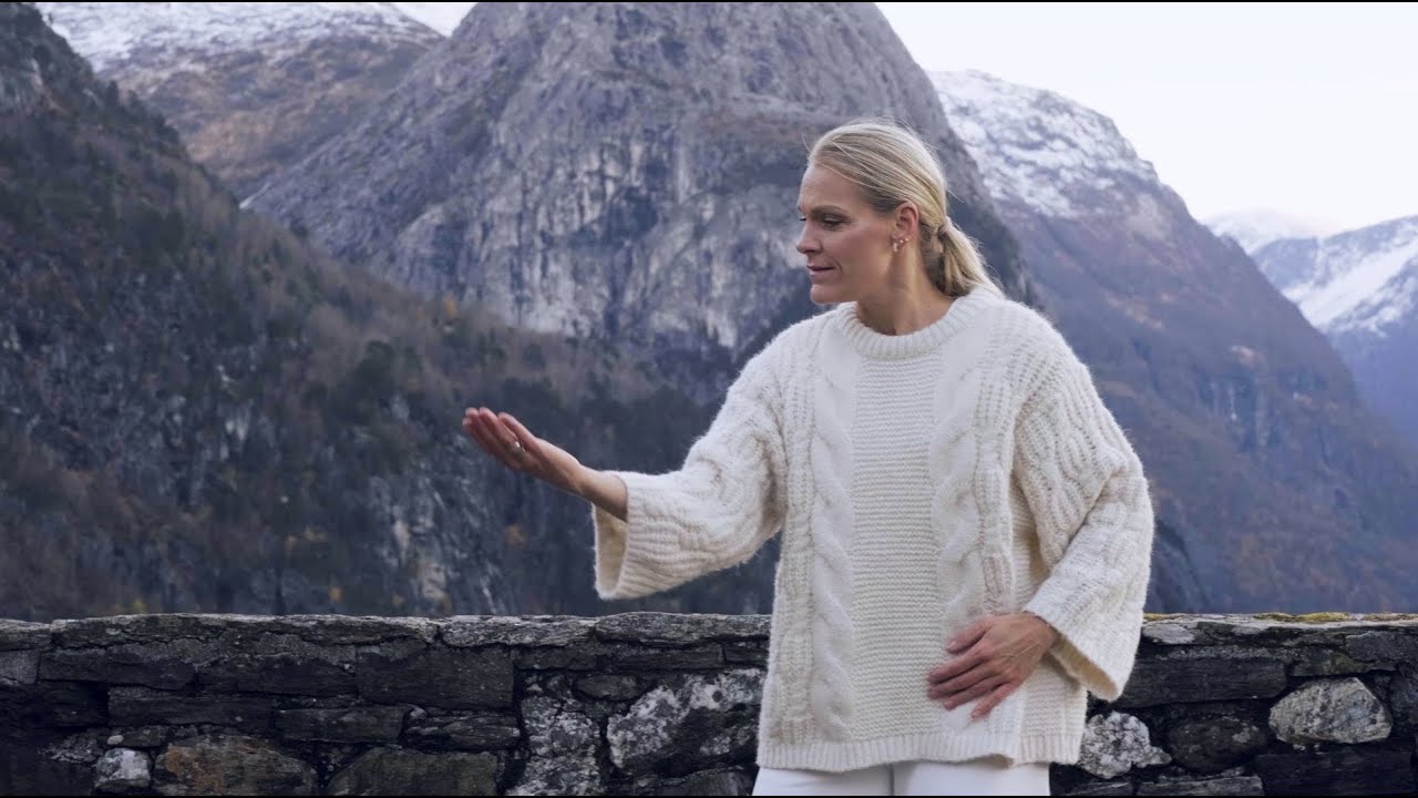 The Lord's Prayer in Japanese (主の祈り) - YouTube