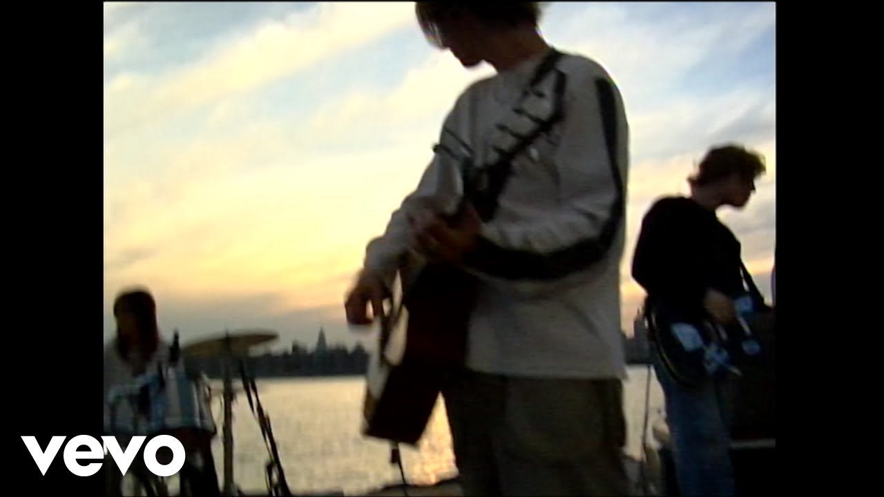 Been Stellar - Adored (Live) (Official)