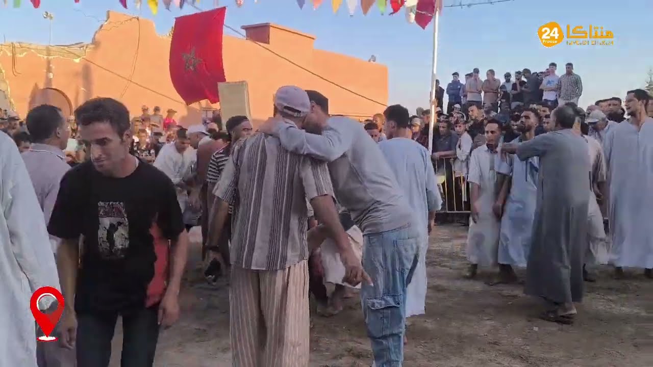 شاهد طقوس غريبة بموسم عيساوى