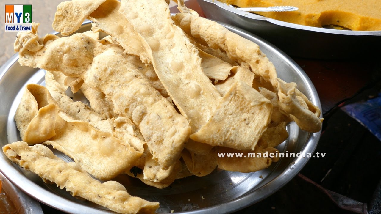 Crispy Gram Flour Snack | Gujarati Fafda Recipe street food | STREET FOOD