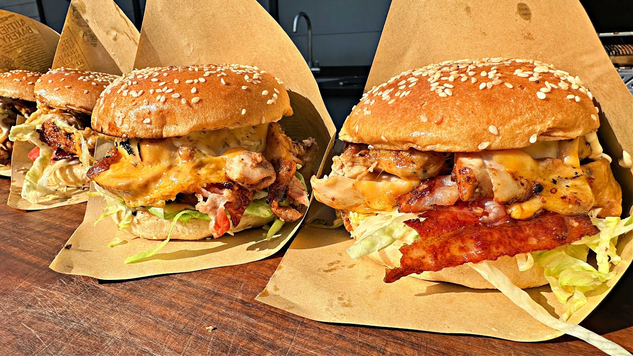 CHICKEN SUPREME BURGER