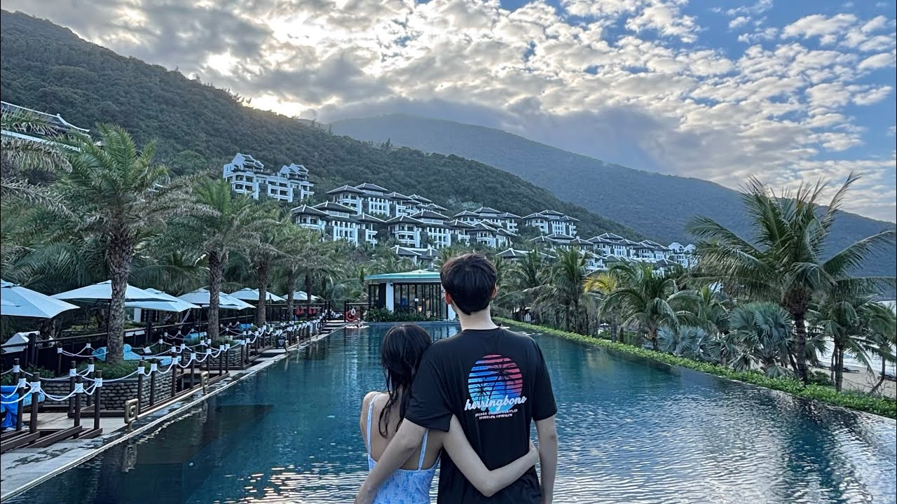 다낭 2박3일 여행/ 2일차 (인터컨티넨탈 다낭 선 페닌슐라 리조트 / 야시장 맛집)