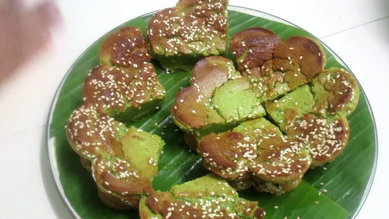 KUEH KEMBOJA or KUEH BAKAR - YouTube