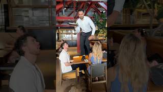 Famous Waiters brining out ur food Profile