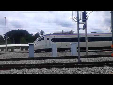 high speed train holiday travel trip Asia negeri sembilan Tampin Malaysia 旅行度假火车站亚洲森美兰马来西亚火车站