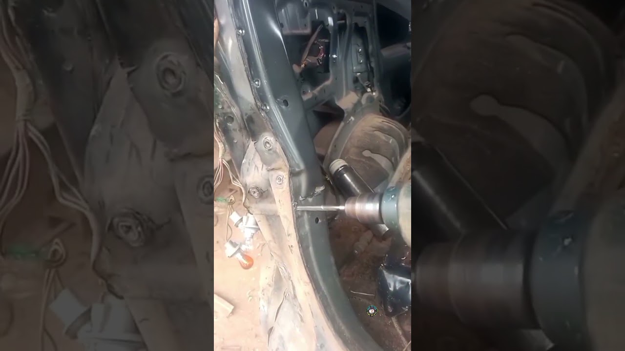 Proses Bor Las Titik / Body repair toyota avanza ringsek 