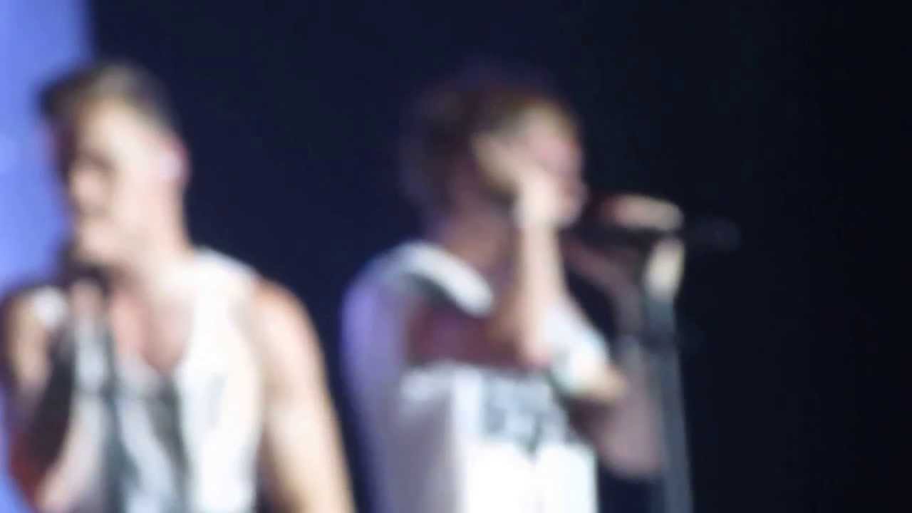 One Direction - Moments   Miami, Florida   06/14/13