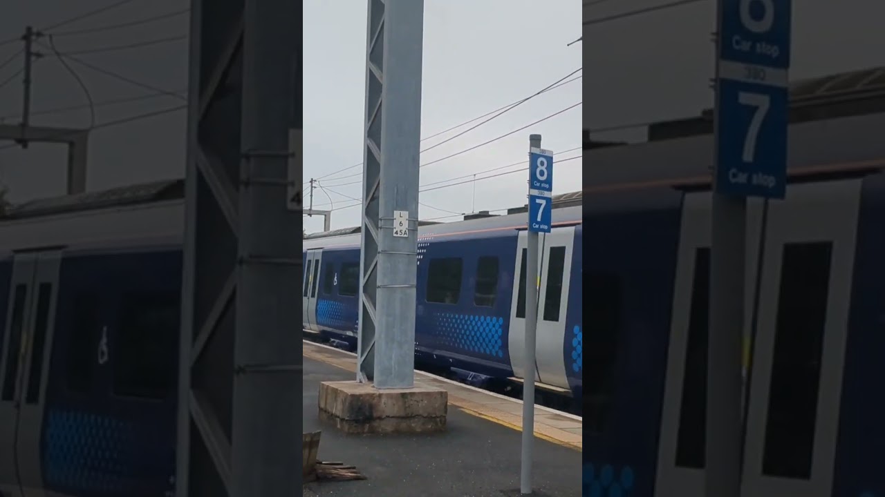 class 385 departing Paisley for Gourock with tone 