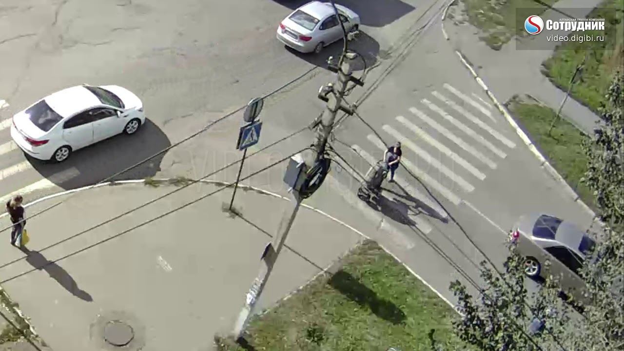 ДТП Наезд на пешехода остановка Кристалл 15.08.17 - YouTube