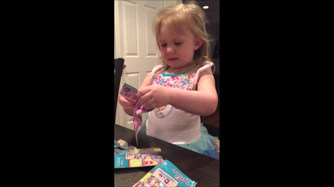 Doc Mcstuffin surprise bags with Nixxie!