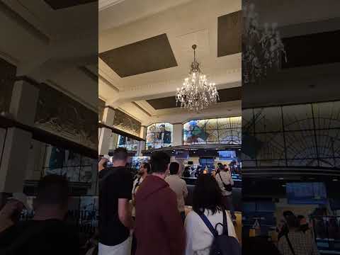 Самый необычный МакДональдс в Европе находится в Порту, Португалия🇵🇹