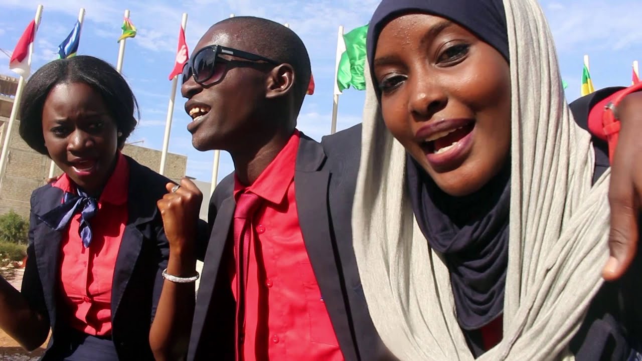 clip des étudiants rappeurs avec des voix superbes ENSUP