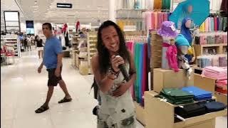 Taong grasa kumunta sa mall | andaming nabigla sa kanyang boses | feat. joepe tubo vlogs