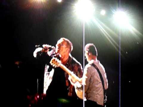U2 - Stuck in a Moment @ Milano, 8 Luglio 2009