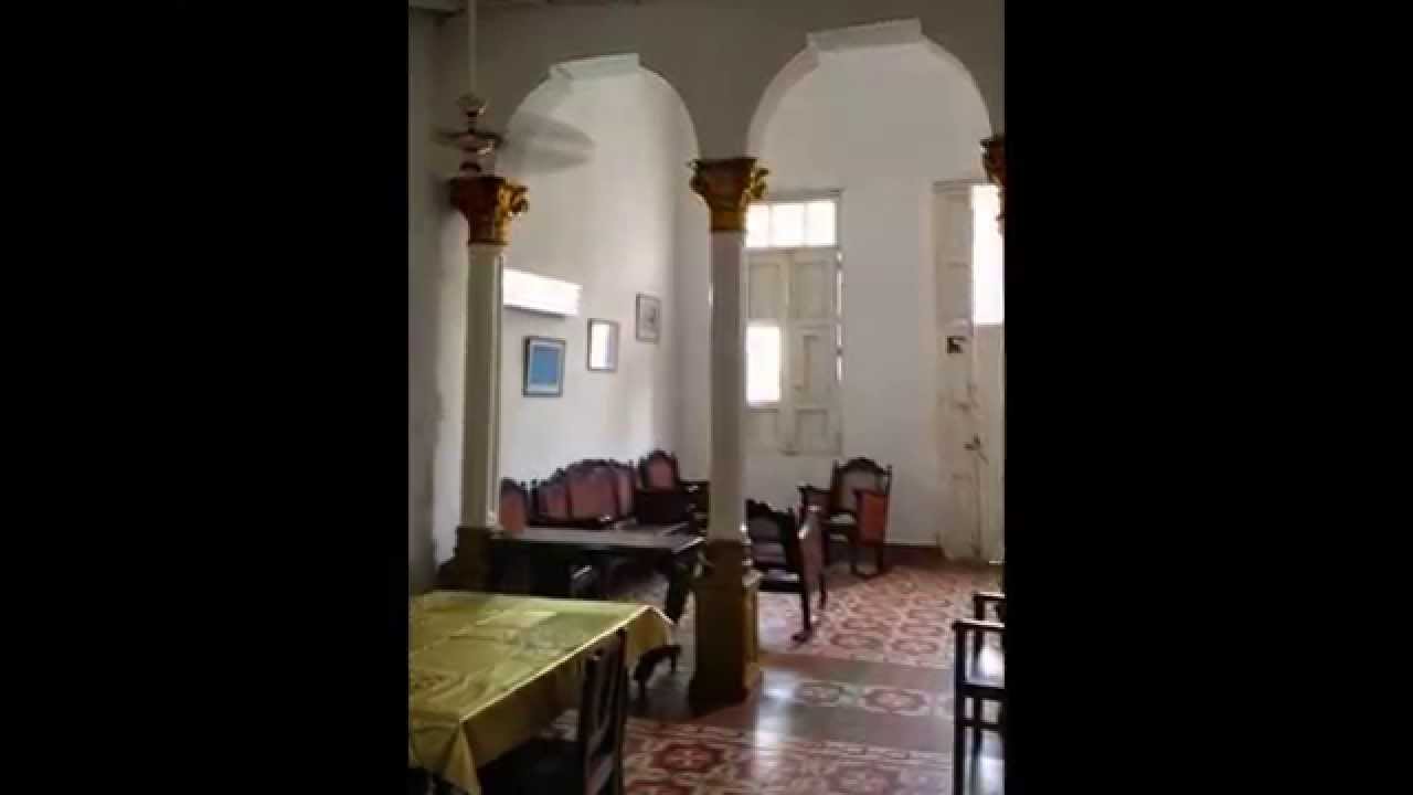 Casa For sale in CubaHolguin a Large, beautiful colonial more than 100