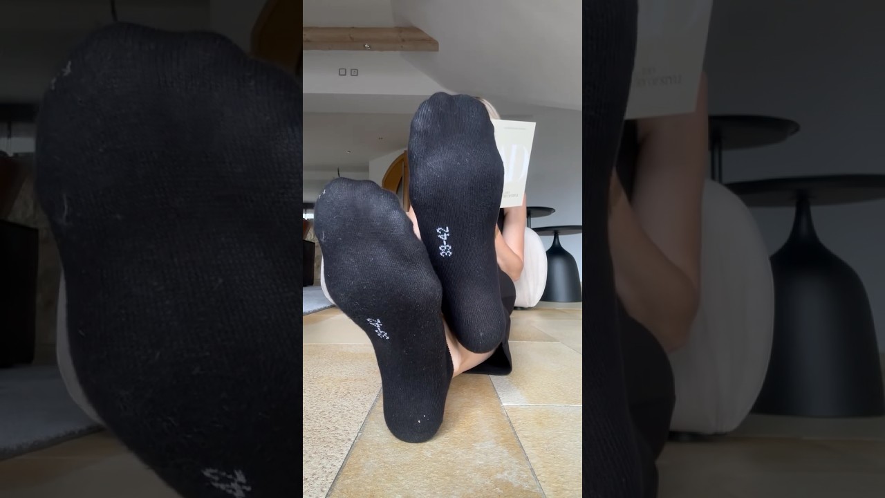 You like black? 🦶🖤 