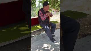 Dut Ağacının Altında Mehmet Amca Ile Keyifli Sohbet