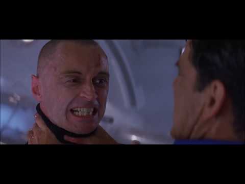 the-world-is-not-enough---final-fight-|-submarine-(hd)