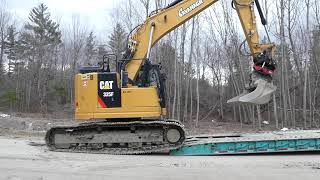 Cat 325F Hydraulic Excavator Flatbed Loading