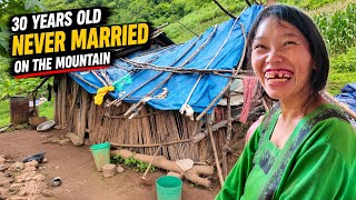 30-Year-Old Woman Living Alone on a Remote Mountain, Raising 2 Orphans,How Does She Survive?