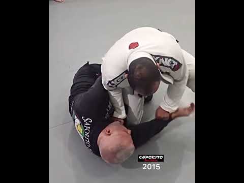 Jiu-Jitsu - Meia Guarda / Raspagem Adaptada.