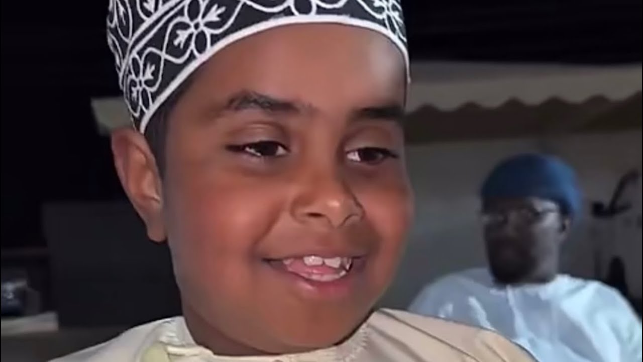 هذا الولد تحفة 😂