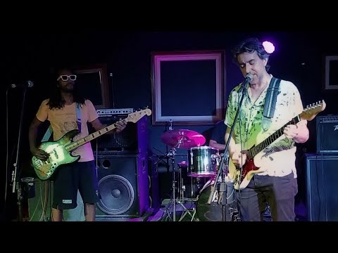 os duartes @ stigmata studio: veja o que você merece (apresentação da banda)